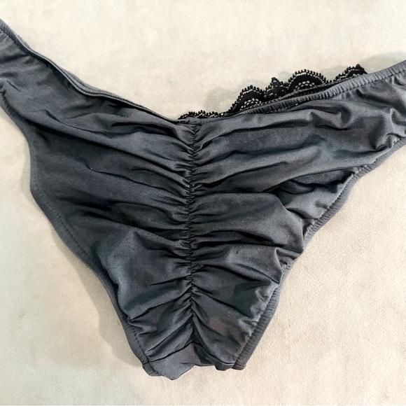 COPY - Beach Bunny Runway Edition Bikini Grey/black lace with buttons on the bo… - Picture 9 of 16